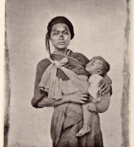 2-Pun-Lun-Woman-and-Child